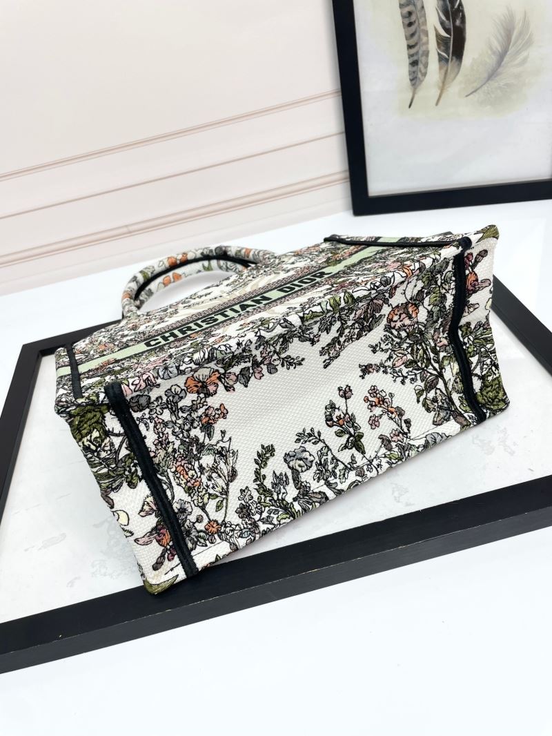 Christian Dior Shopping Bags